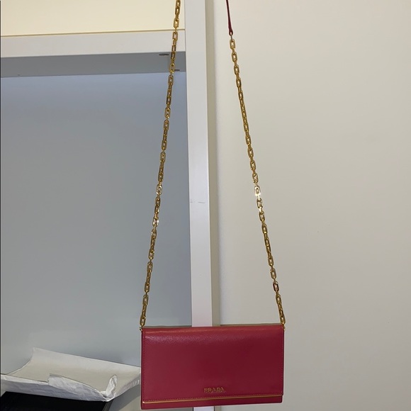 Pink Prada bag - Picture 3 of 7